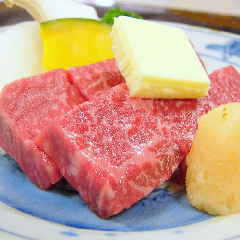 鳥取黒毛和牛の陶板焼き